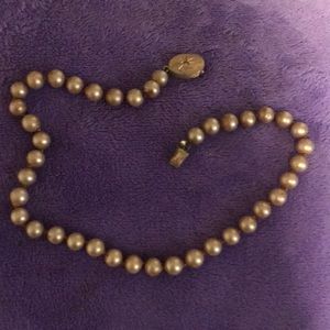 Vintage pearl like choker necklace